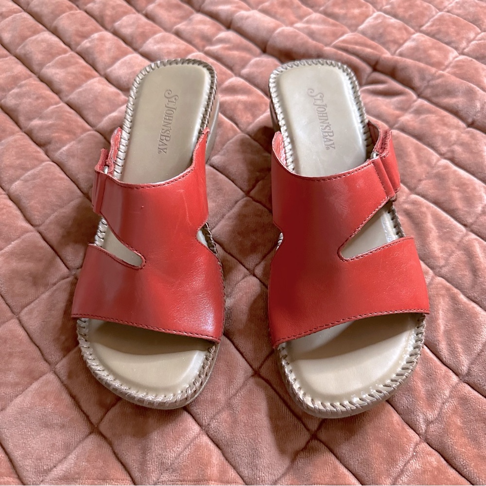 NWT St. John's Bay Red and White Sandal